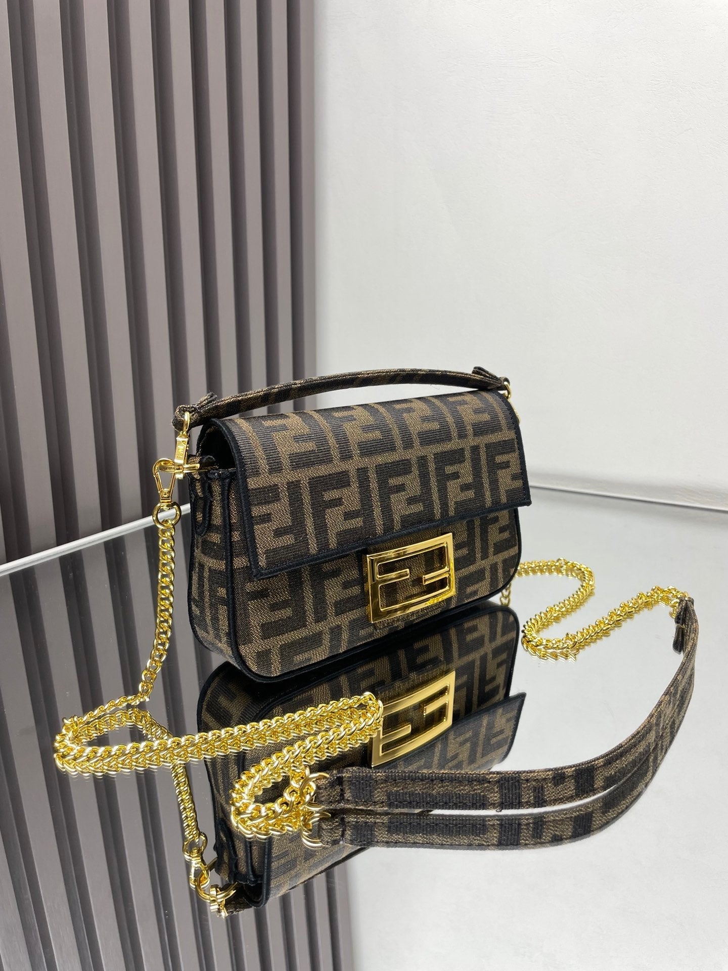 Mini Baguette Bag