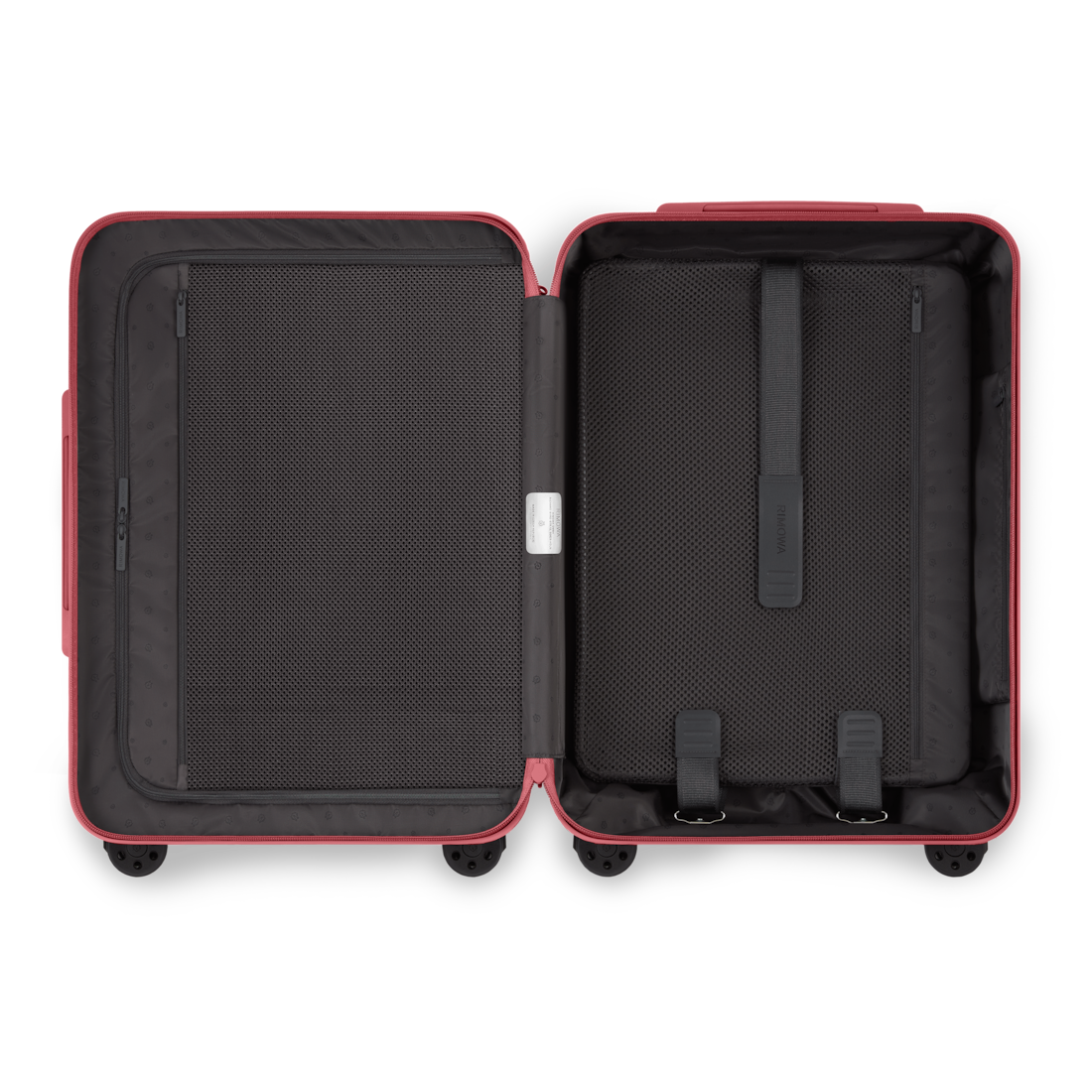 RIMOWA Essential