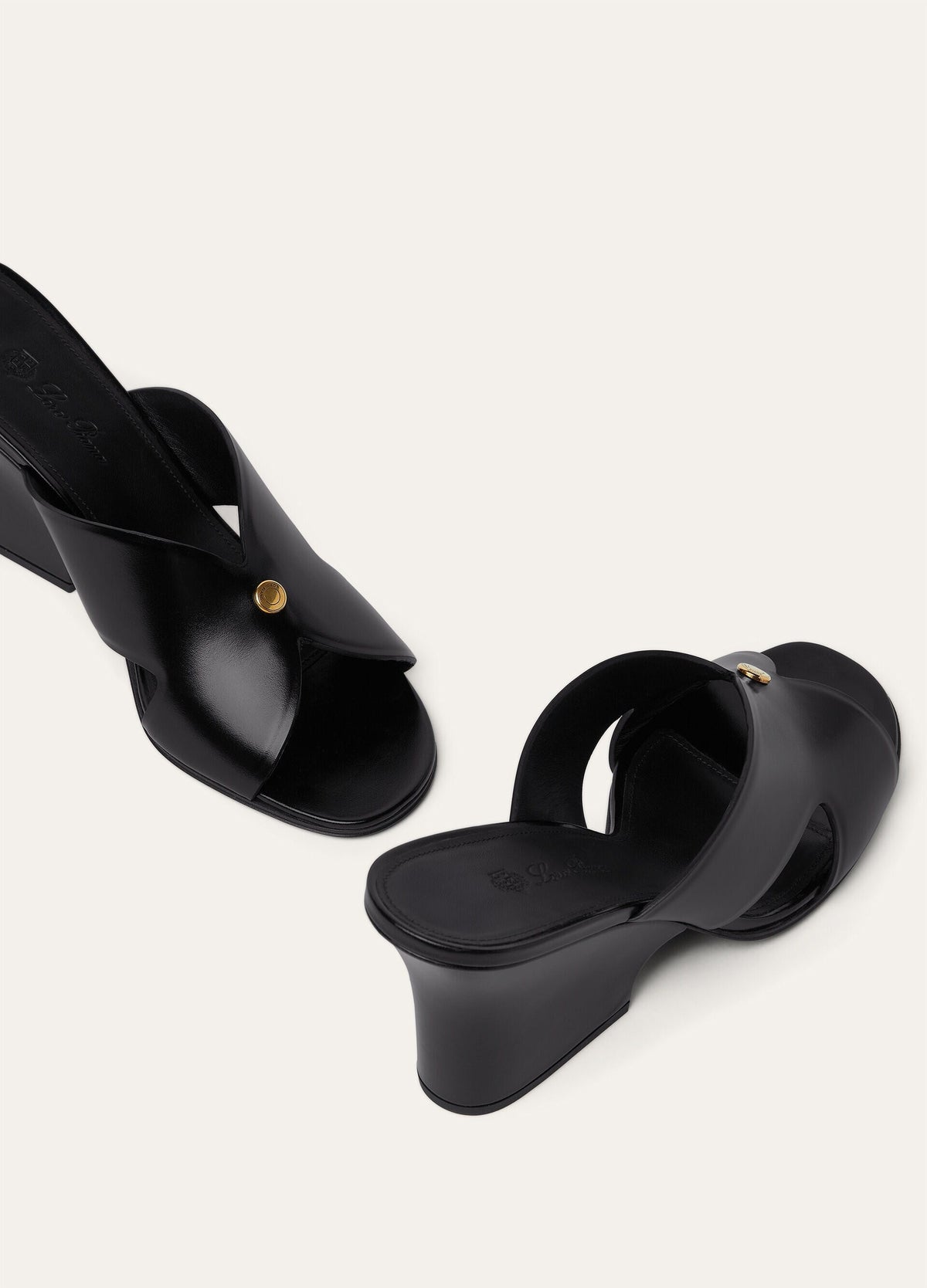 Vera Sandal  Calfskin