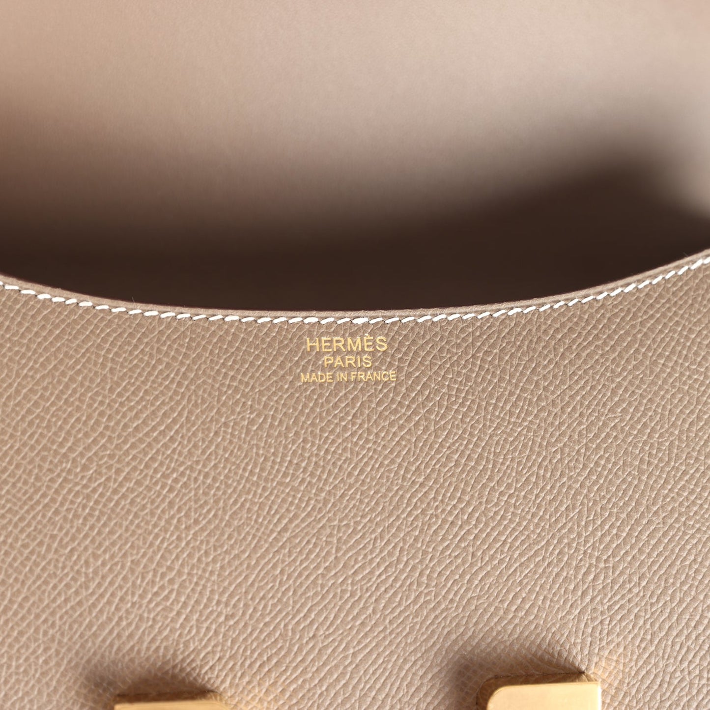 Constance 1-24 Etoupe Epsom Gold Hardware