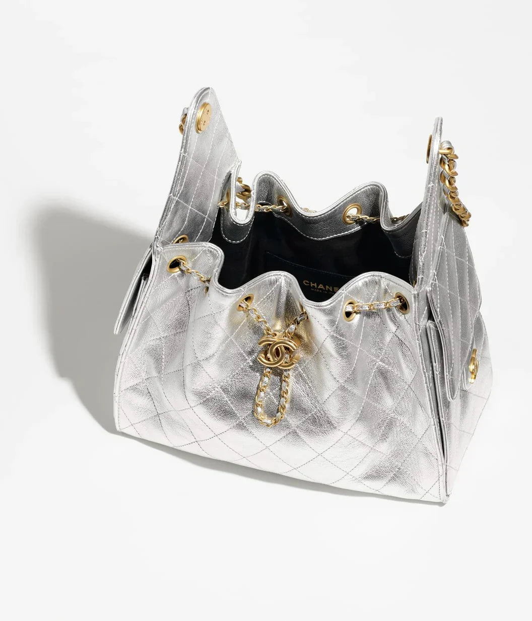 LONG VANITY WITH CHAIN