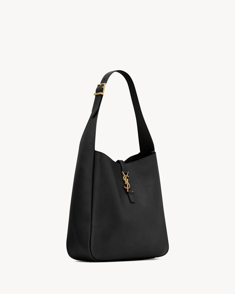 Saint Laurent Le 5 À 7 supple Large In Grained Leather