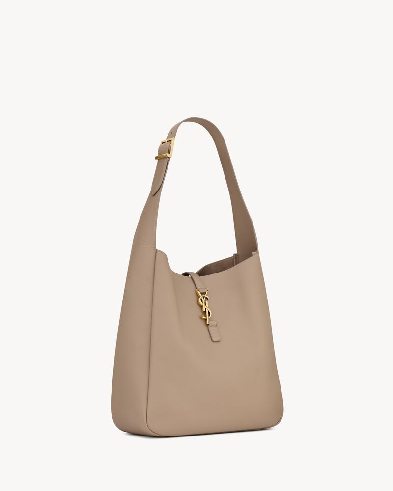 Saint Laurent Le 5 À 7 supple Large In Grained Leather