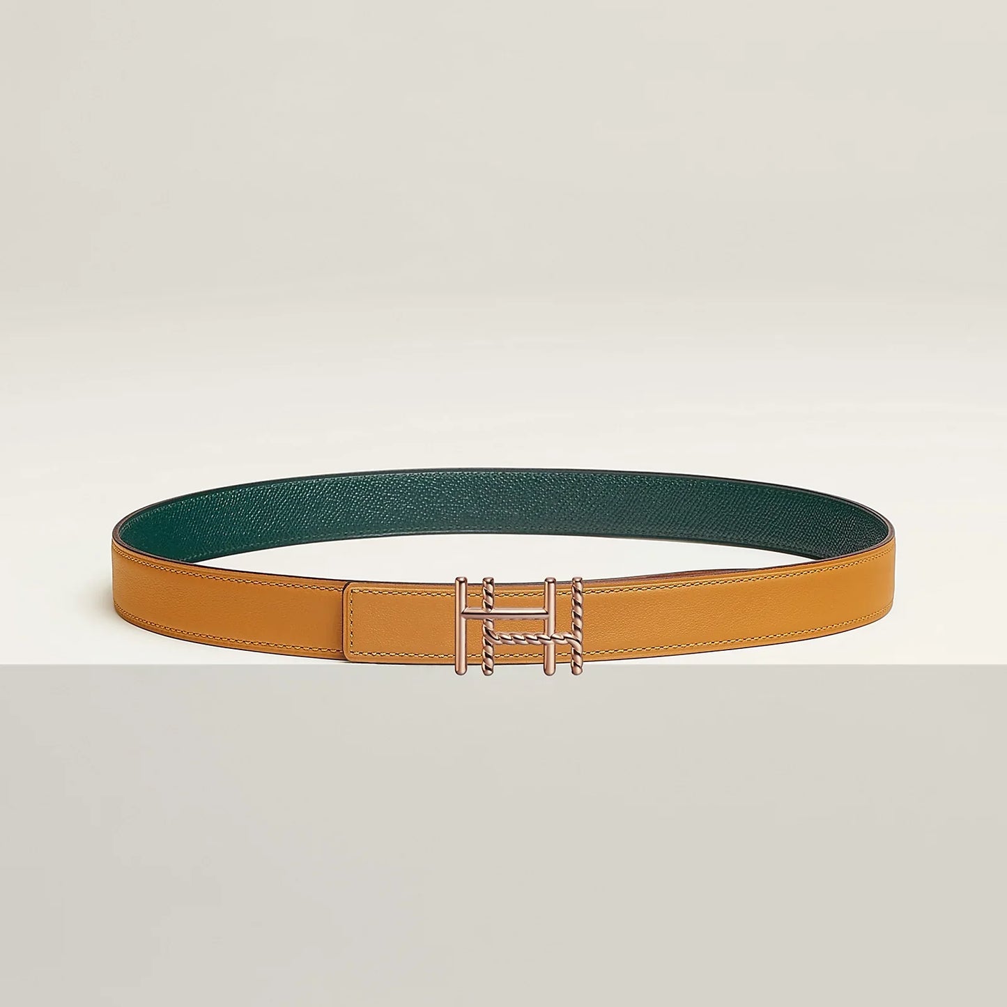 H AU CARRE TWIST BELT BUCKLE & REVERSIBLE LEATHER STRAP 24 MM