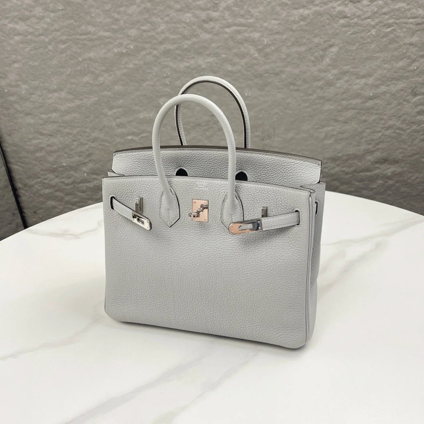 Hermes Birkin 25 Togo 4Z Gris Mouette 01