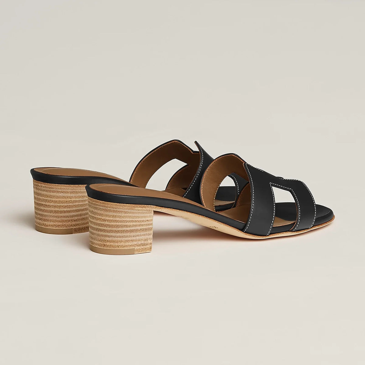 Noir - Rouge Tomette Oasis Sandal