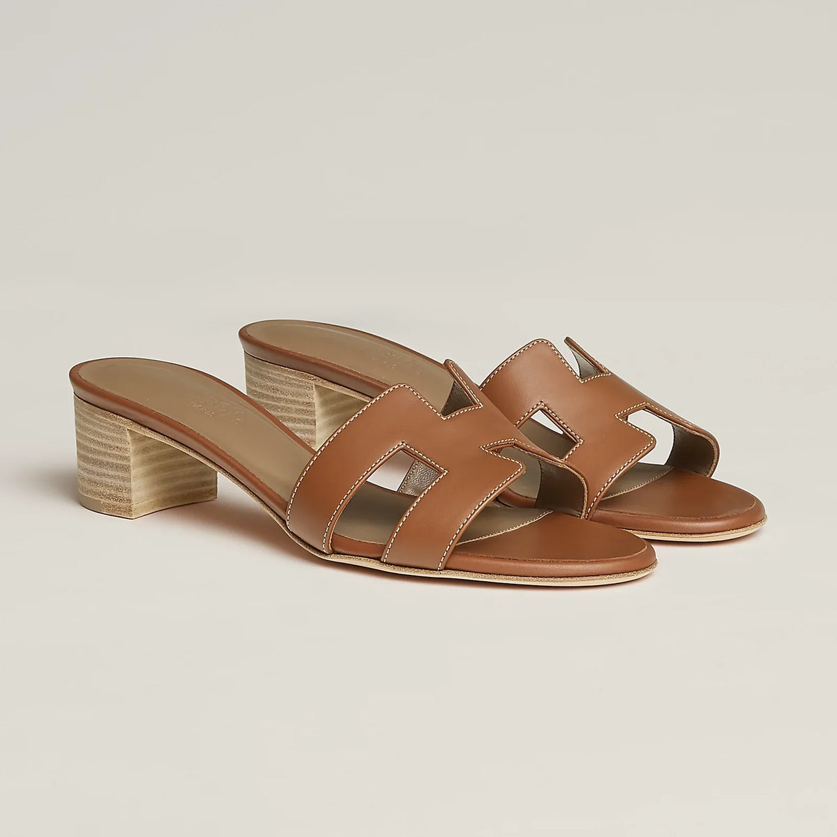 Noir - Rouge Tomette Oasis Sandal
