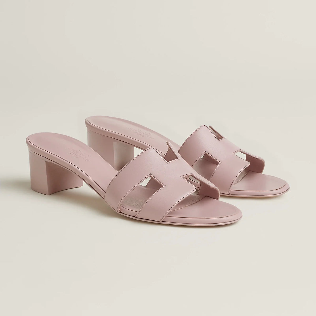 Noir - Rouge Tomette Oasis Sandal