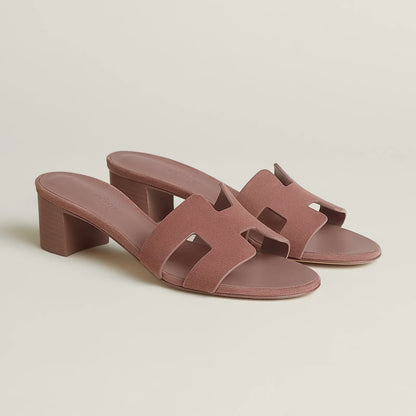 Rose Antique - Noir Oasis Sandal